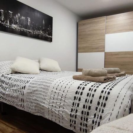 Acogedor Atico En Pleno Centro Apartment Granada Luaran gambar