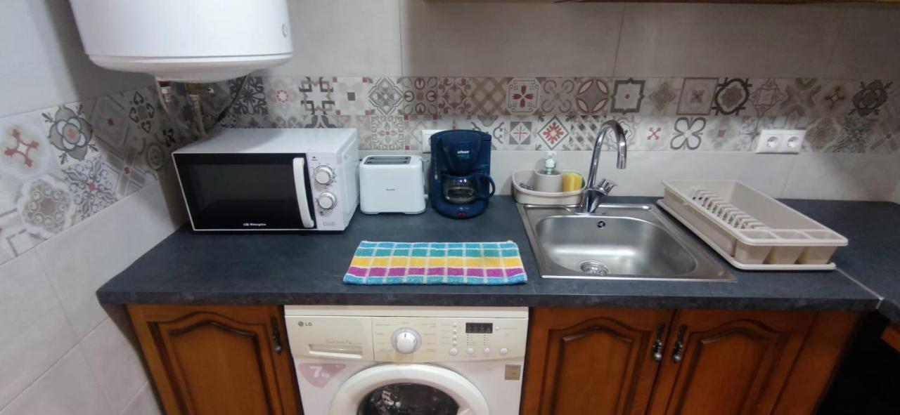 Acogedor Atico En Pleno Centro Apartment Granada Luaran gambar