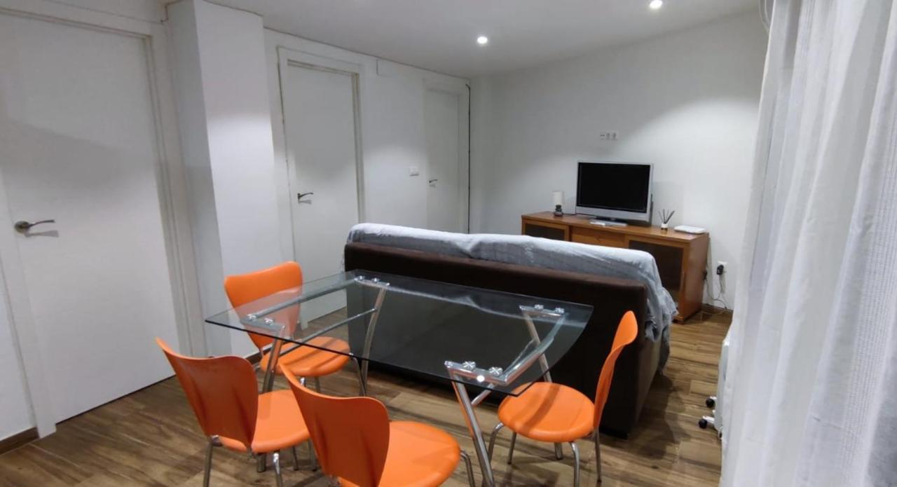 Acogedor Atico En Pleno Centro Apartment Granada Luaran gambar